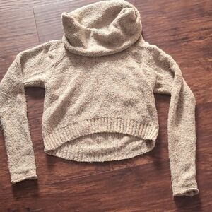 Cream Turtleneck Sweater with Relaxed Fit and Chunky Knit‎